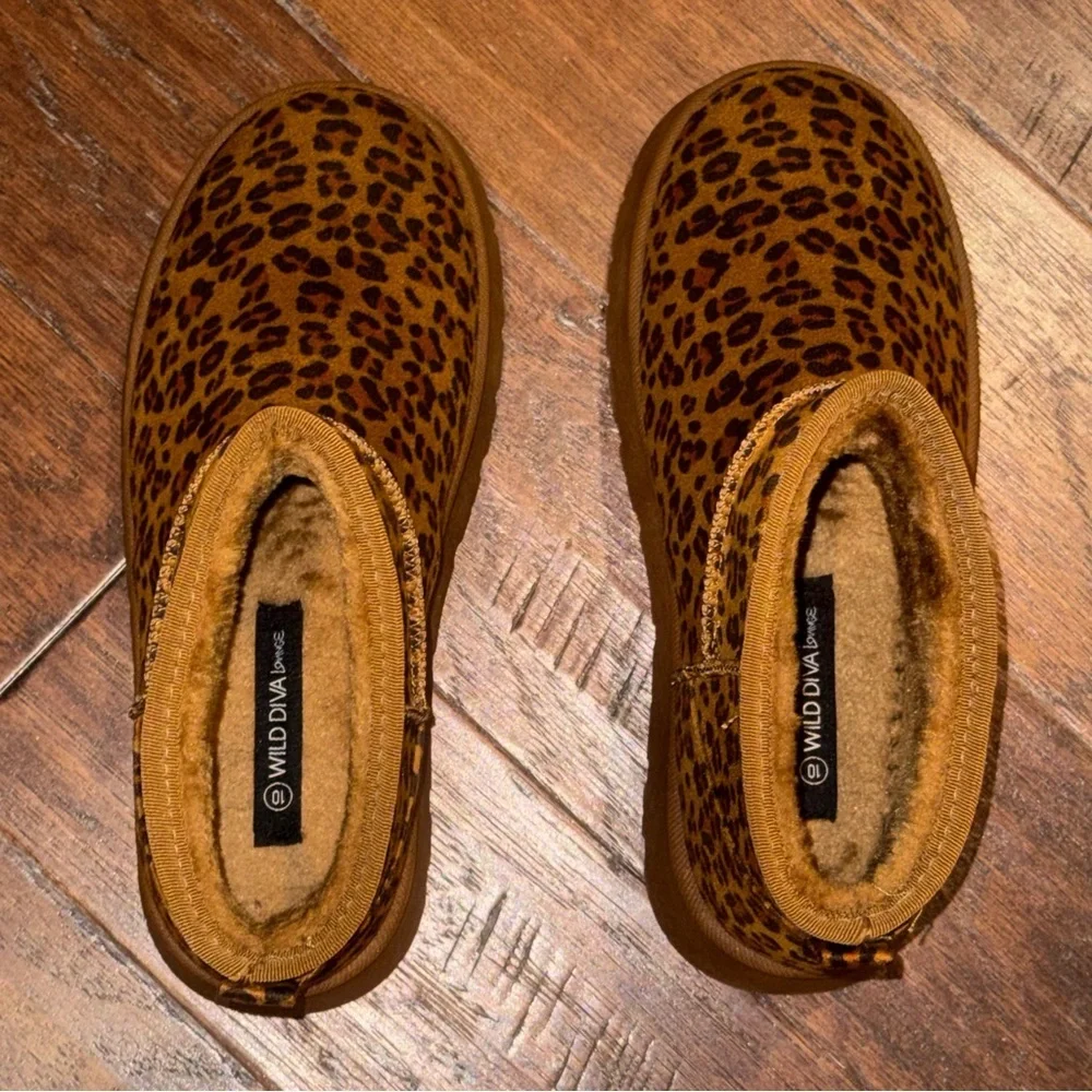SIZE 10 🌟 WILD DIVAS LEOPARD PRINT BOOTIES 🌟